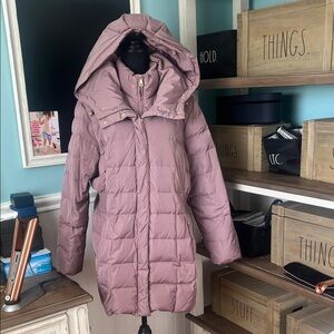 Women's mauve Hooded Puffer coat